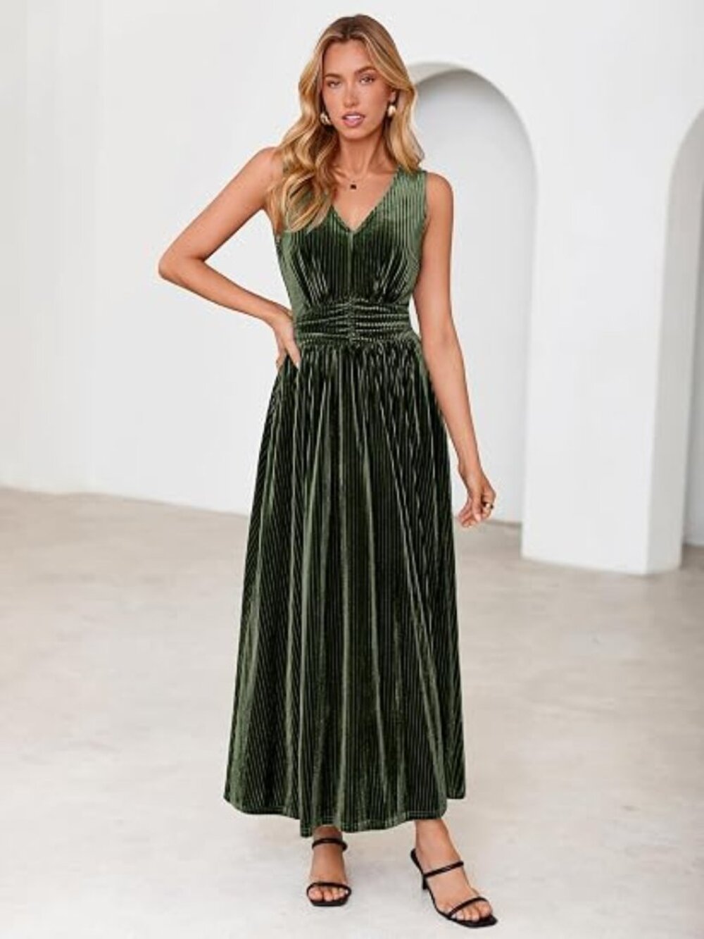 Womens Velvet Sleeveless Formal Wedding Guest Cocktail Maxi Dress